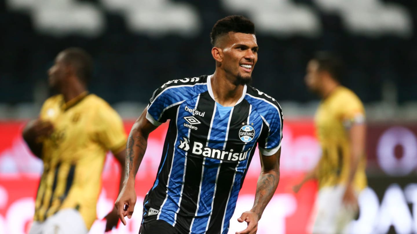 Quais jogadores que estiveram na decisão da Copa do Brasil, há quase um ano, seguem no Grêmio? - 4