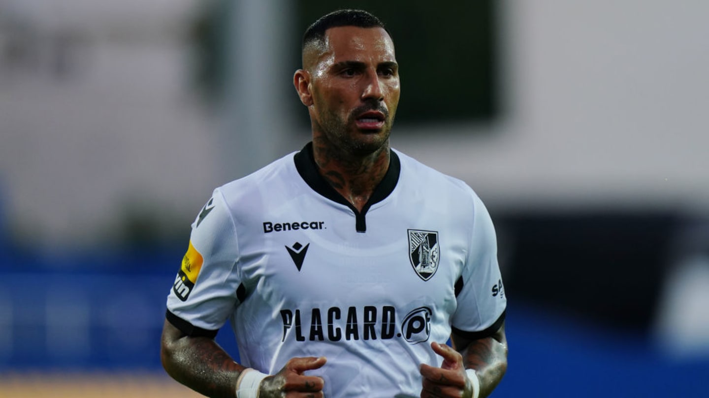 30 grandes talentos do futebol mundial que foram desperdiçados - 13