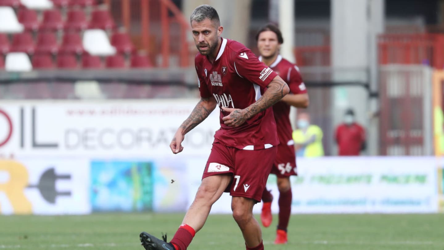 30 grandes talentos do futebol mundial que foram desperdiçados - 26