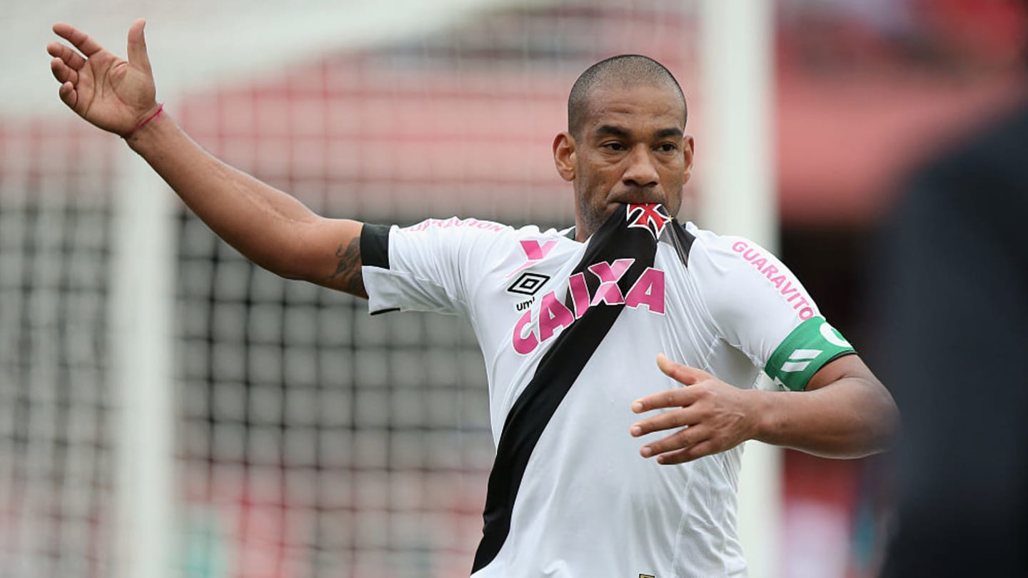 7 jogadores que assim como Nenê já fizeram 150 jogos pelo Vasco no Século XXI - 4