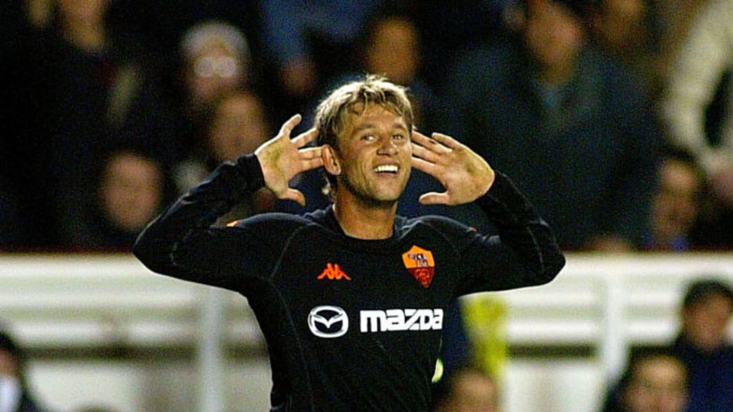 As 30 contratações de jogadores sub-20 mais caras da história - 1