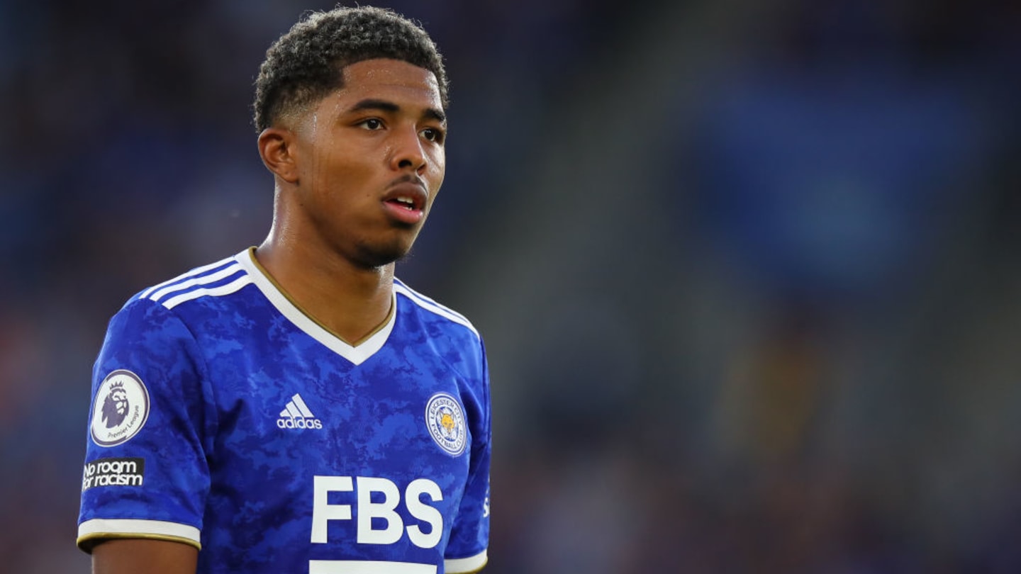 As 30 contratações de jogadores sub-20 mais caras da história - 14