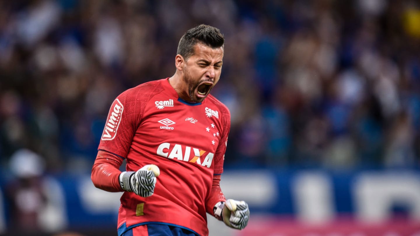 Fábio notifica Ronaldo na Justiça e cobra R$ 20 milhões por dívida do Cruzeiro - 1