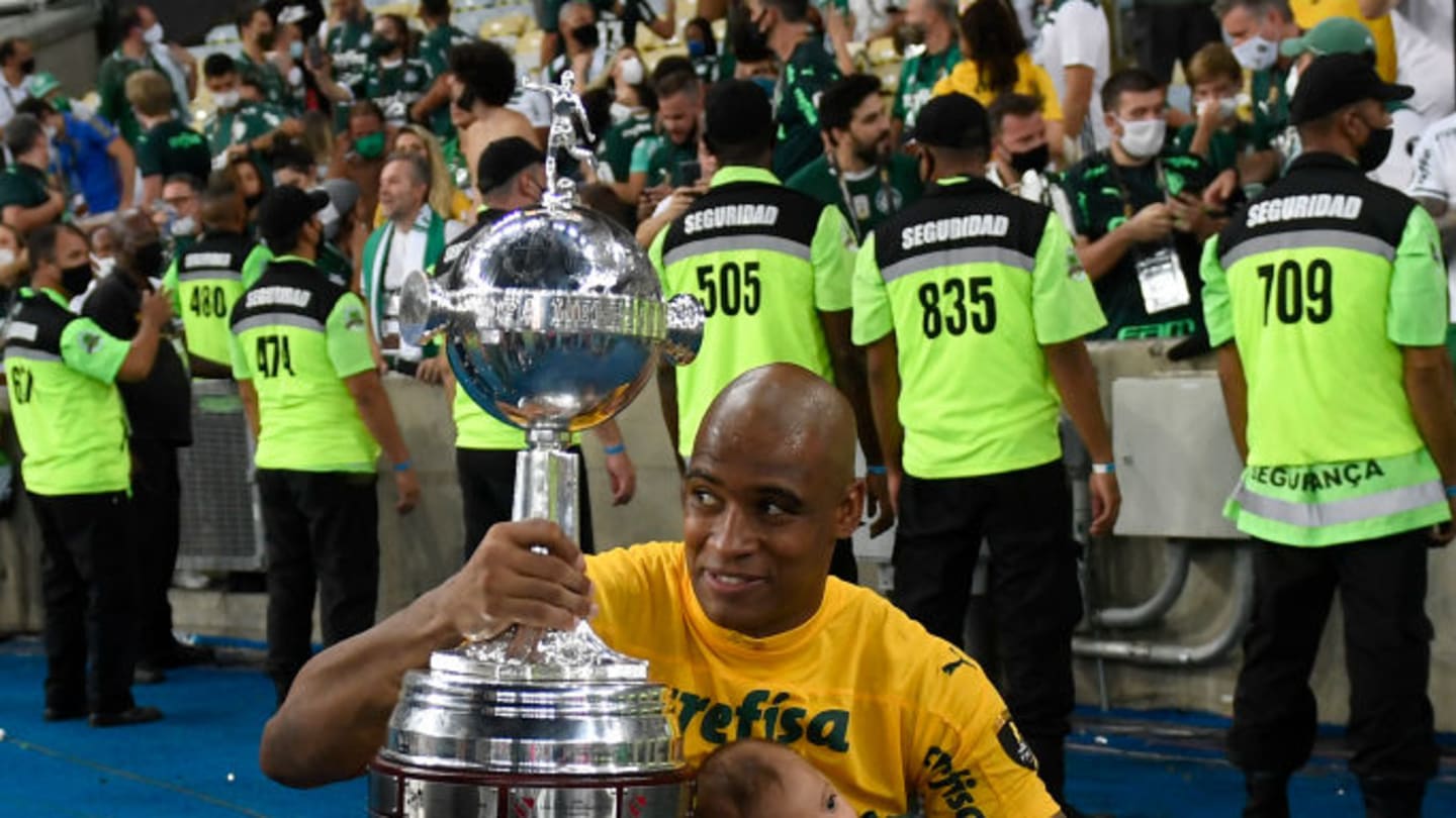 7 jogadores em ação na Libertadores que já ganharam a taça por clubes diferentes - 7