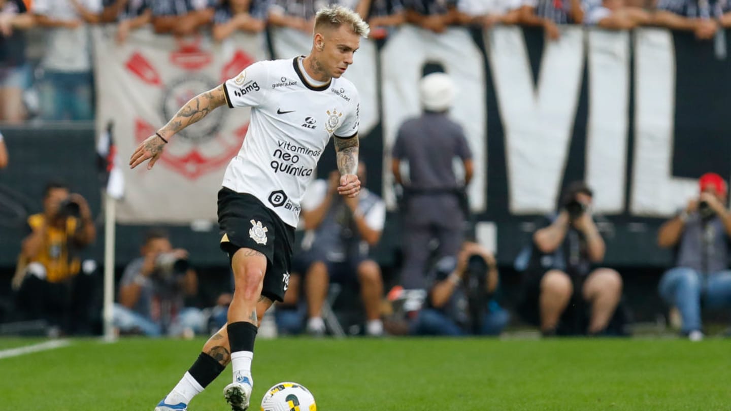 Corinthians é o grande derrotado da queda de braço entre Vítor Pereira e Róger Guedes - 2