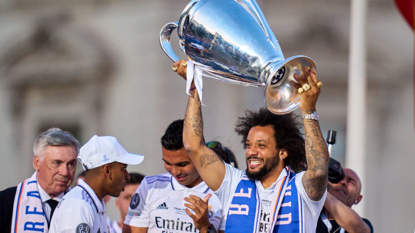 6 brasileiros com contrato se encerrando no futebol europeu e que ainda não definiram o seu futuro - 5