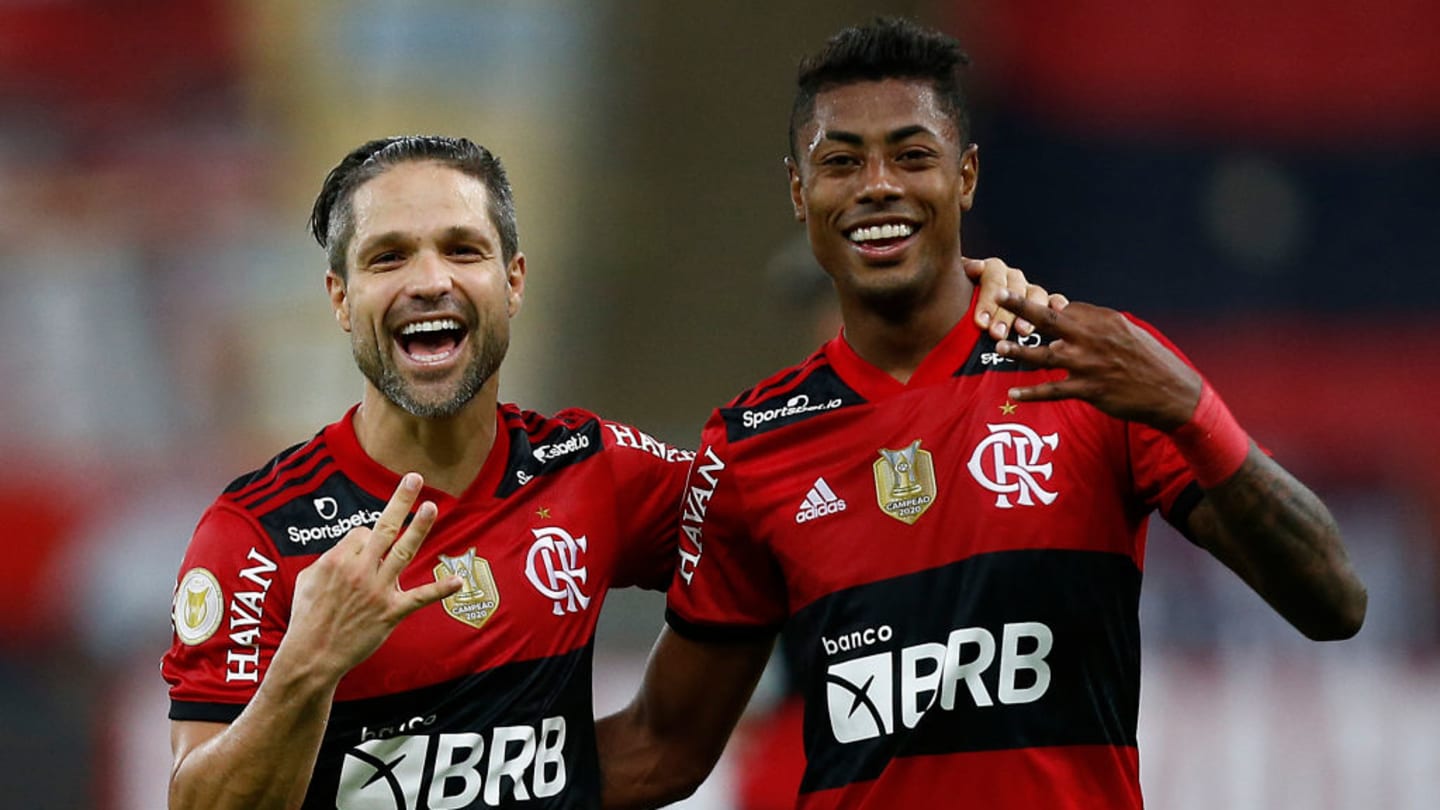 Os 10 jogadores mais velhos a entrarem em campo na atual edição da Série A  - 1