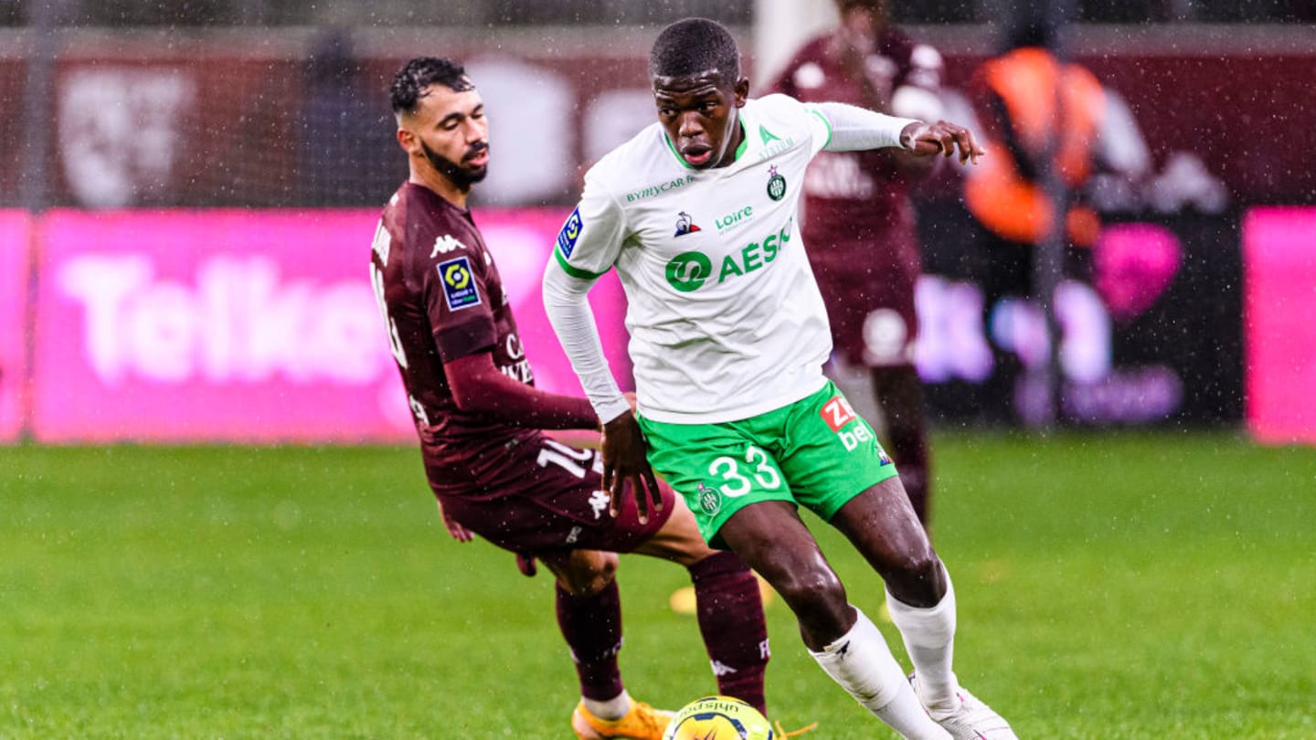 Os 10 talentos nascidos em 2003 com maior valor de mercado - 1