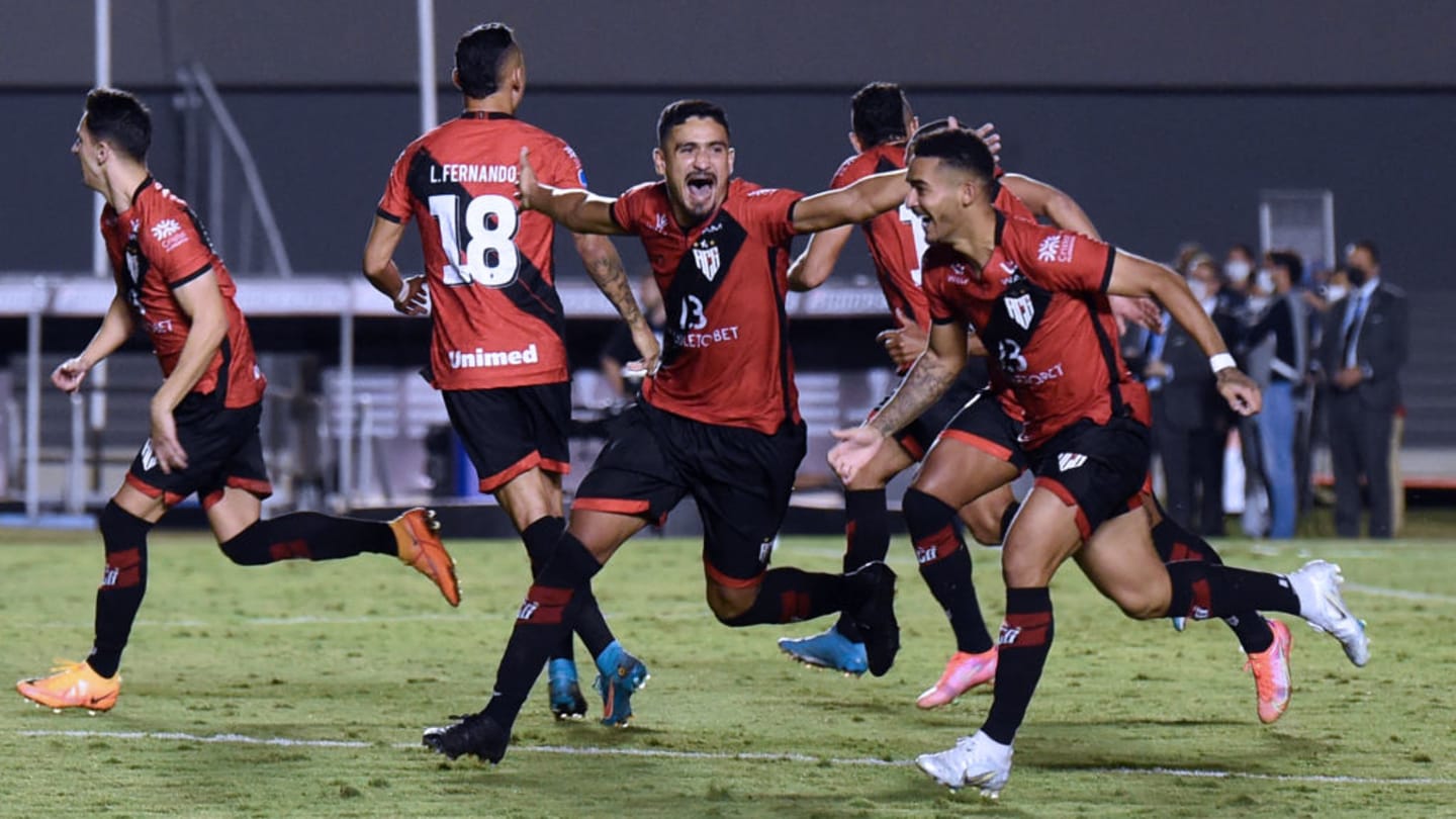 Atlético-GO x Corinthians: onde assistir ao vivo, prováveis escalações, hora e local; estreia de Fausto Vera? - 2