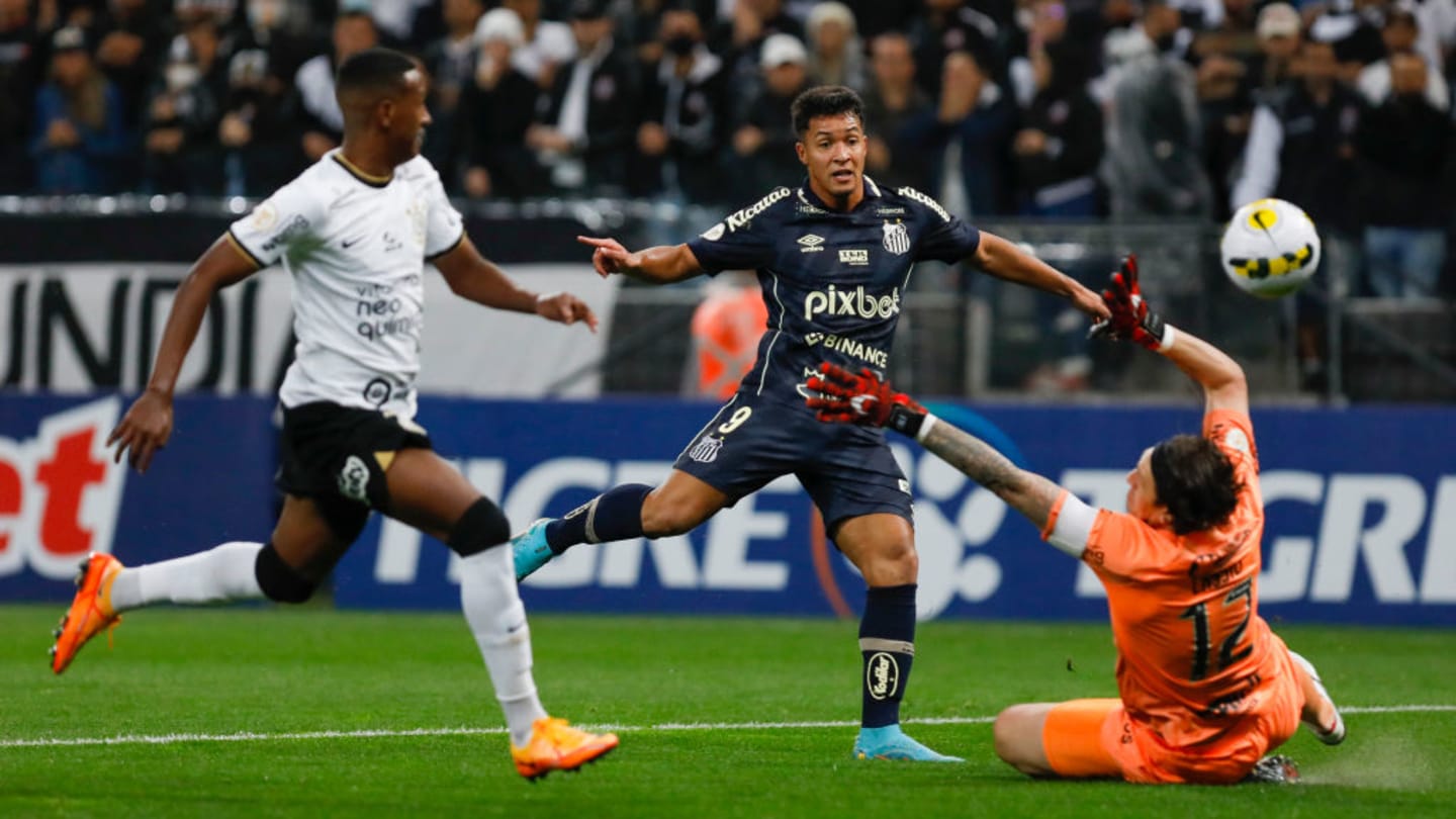 Santos x Corinthians: onde assistir ao vivo, prováveis escalações, hora e local; Peixe busca remontada histórica - 2