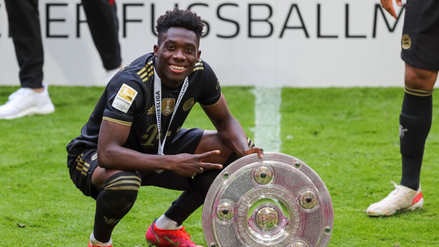 Do campo de refugiados à Copa do Mundo: Alphonso Davies, o talentoso garoto que driblou a guerra - 2