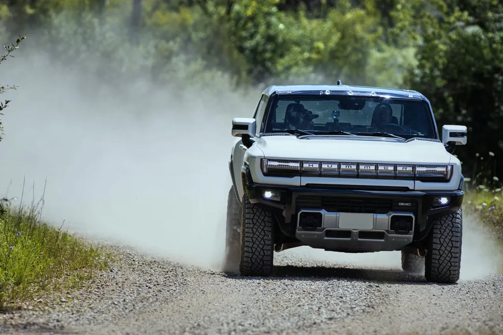 GMC Hummer EV | Testamos a picape elétrica de 1.000 cv rival da Tesla Cybertruck - 2