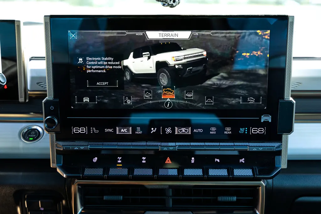 GMC Hummer EV | Testamos a picape elétrica de 1.000 cv rival da Tesla Cybertruck - 5