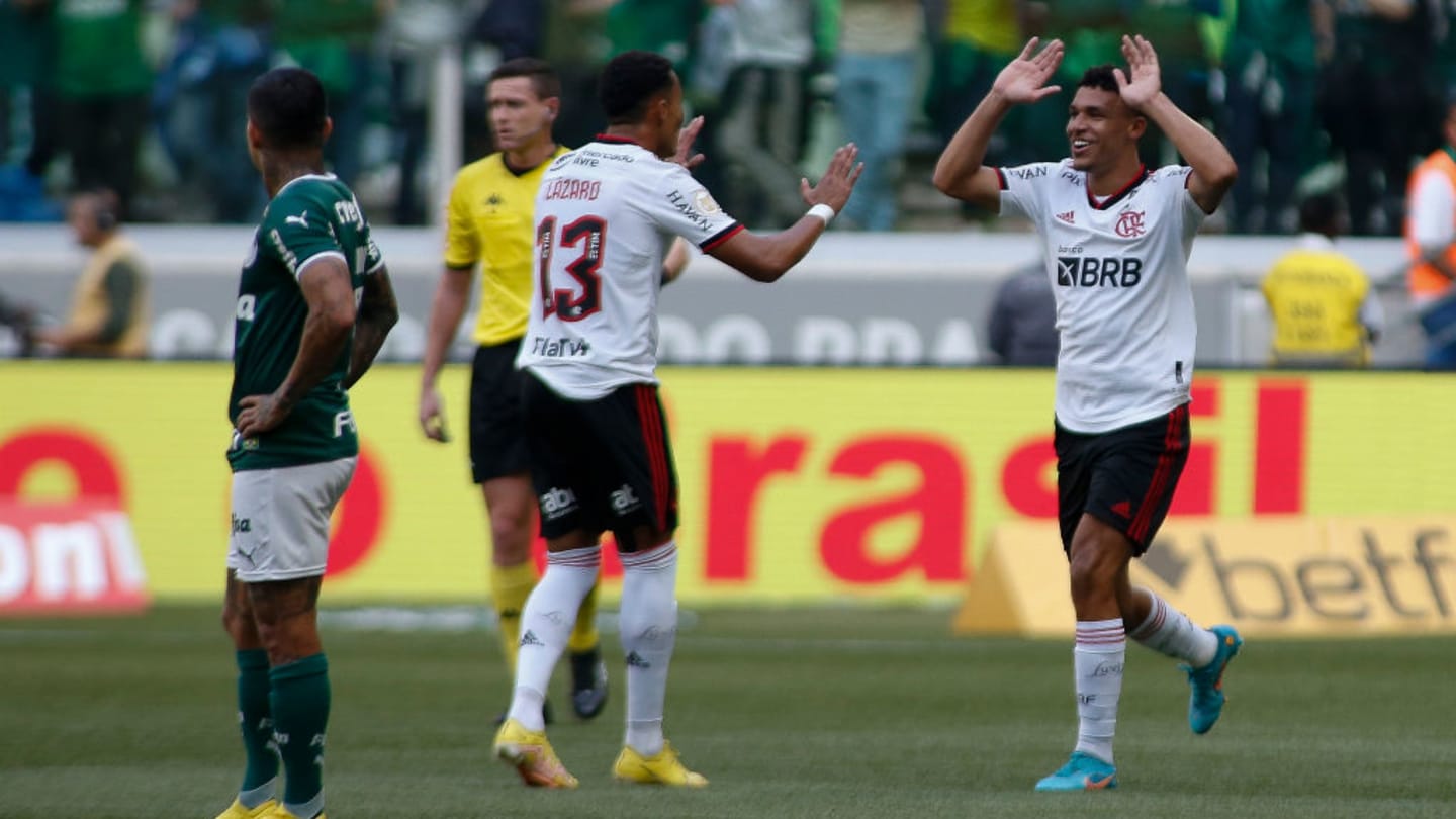 Palmeiras sai atrás, mas busca empate contra o Flamengo e mantém boa vantagem na liderança da Série A - 1