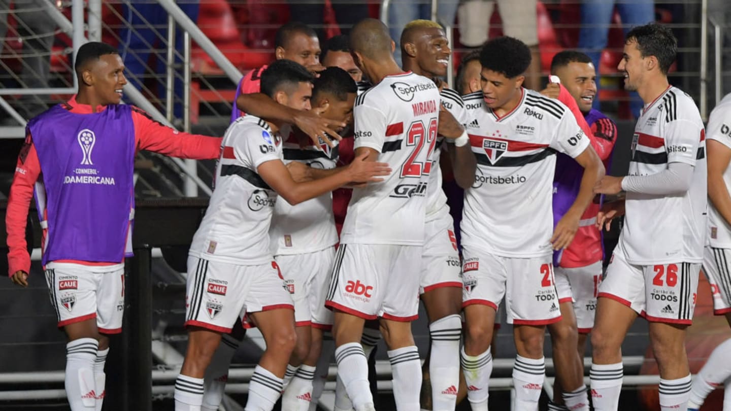São Paulo se isola como equipe com mais semifinais de Sul-Americana; veja ranking - 1
