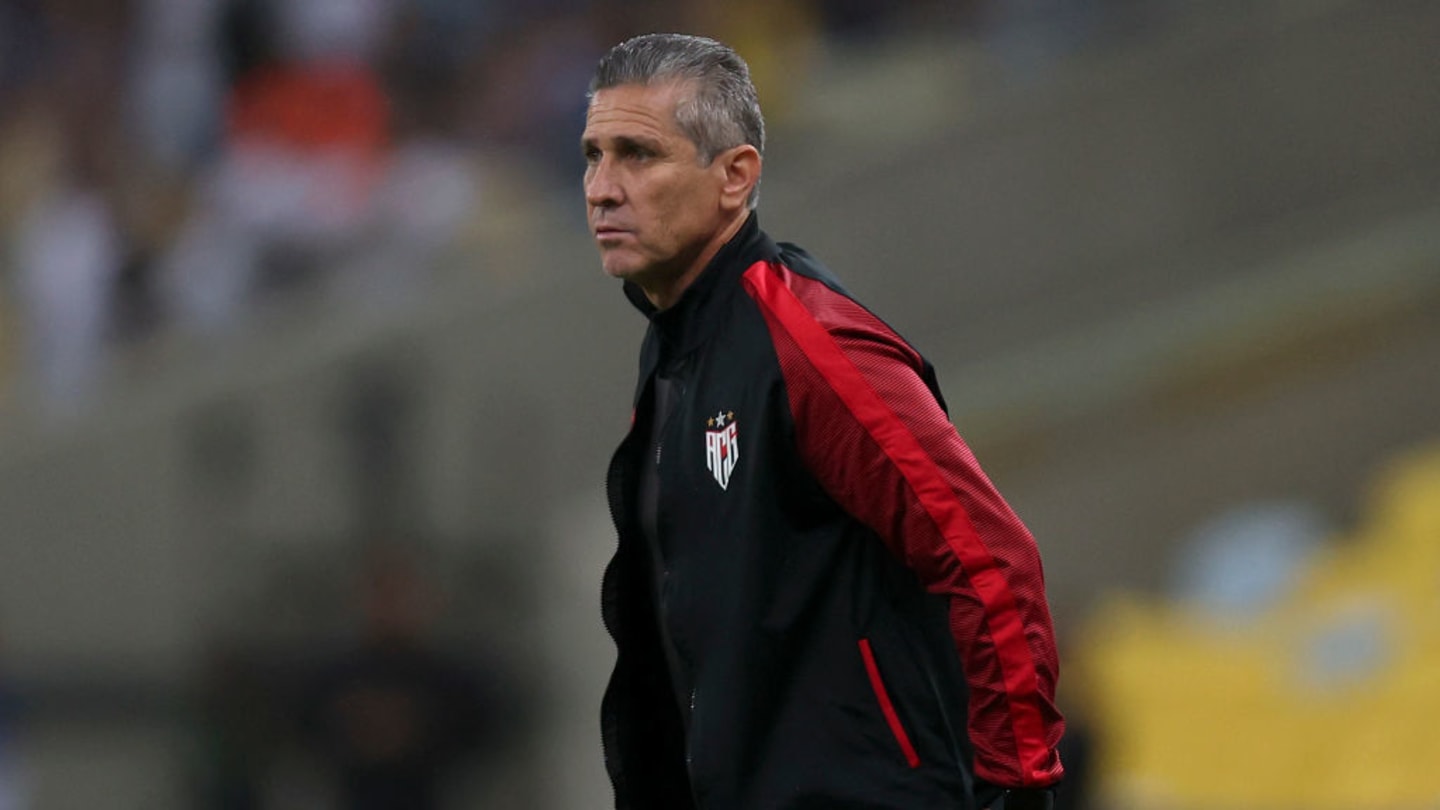 Após resultados ruins com interino, Vasco encaminha contratação de técnico Jorginho - 1