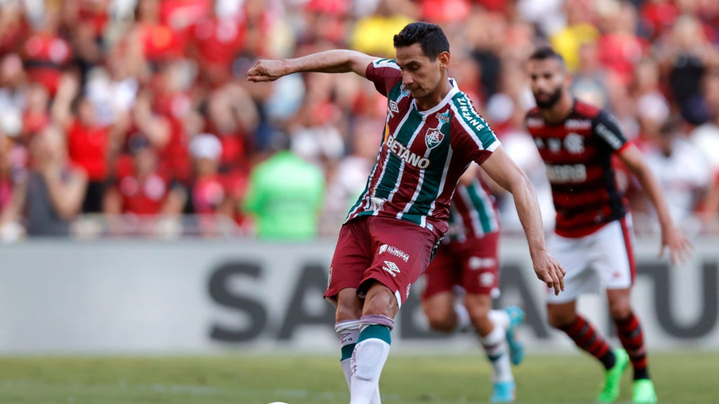 Em clássico polêmico, Fluminense supera Flamengo e assume vice-liderança da Série A - 1