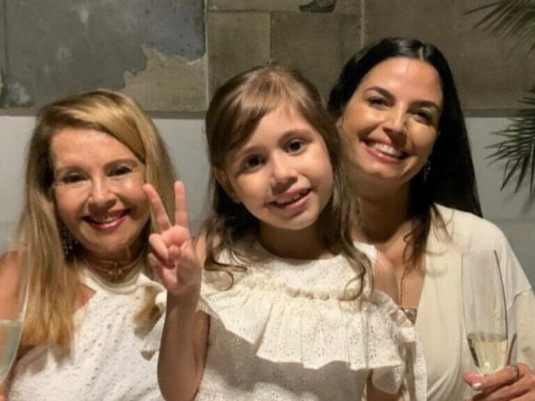 Emanuelle Araújo celebra aniversário da mãe e relembra morte da sobrinha de 8 anos - 1