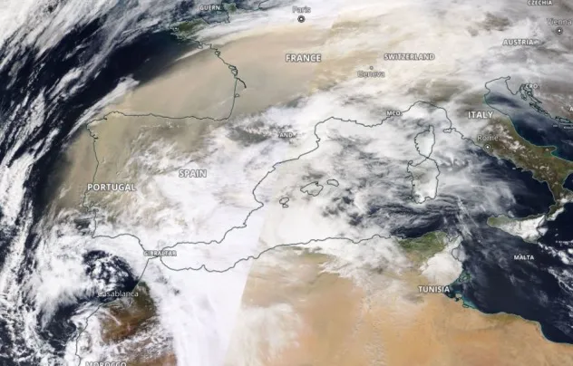 A quantidade de poeira desértica na atmosfera pode estar camuflando até 8% do aquecimento global (Imagem: NASA Worldview)