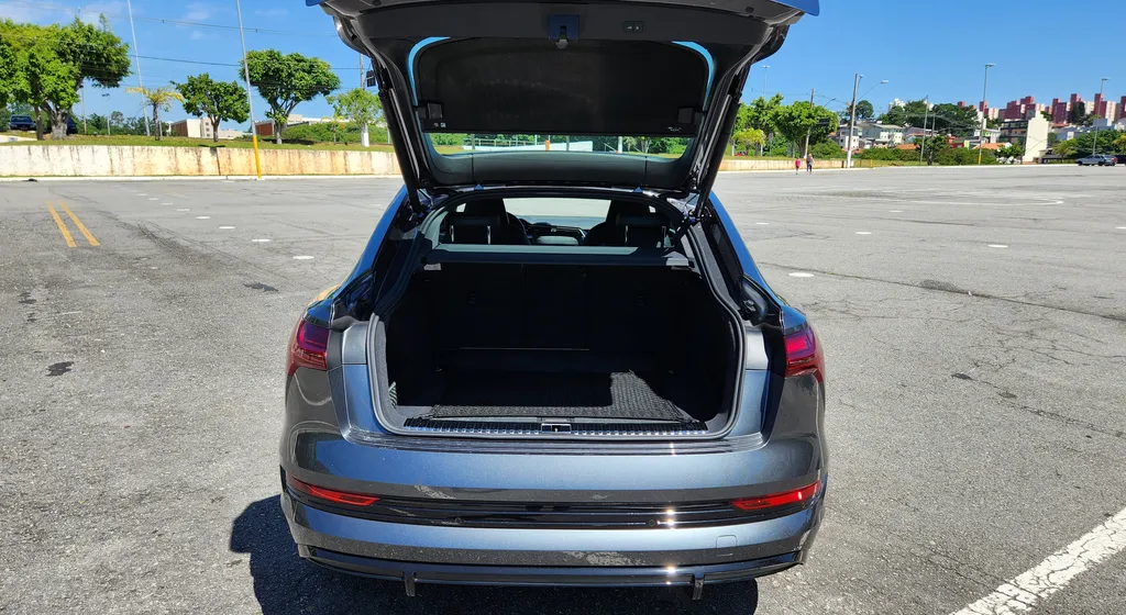 5 motivos para NÃO comprar o Audi e-Tron Sportback - 4