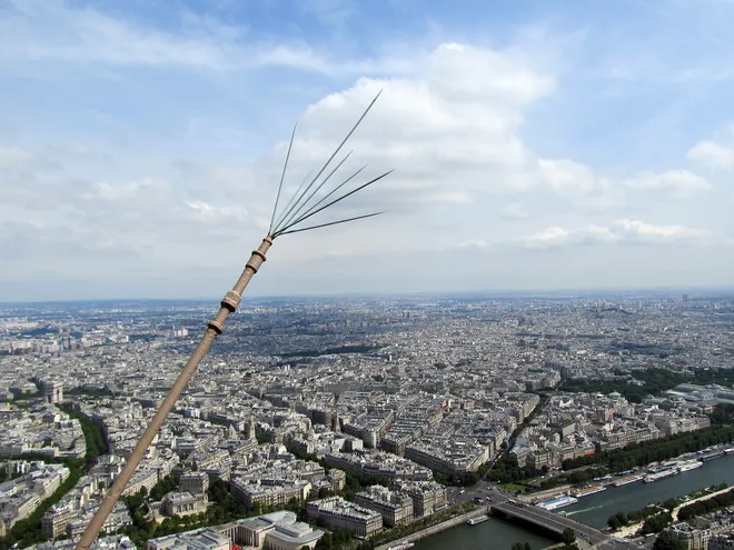 Pára-raios no topo de um edifício (Imagem: daryl_mitchell/CC BY-SA 2.0)