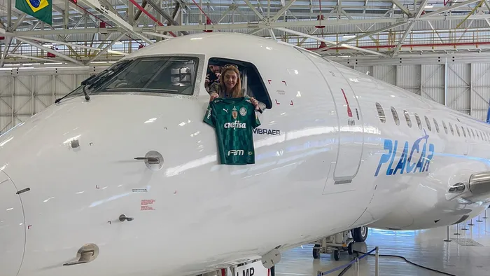 Avião do Palmeiras é entregue pela Embraer e inicia operações em breve - 1