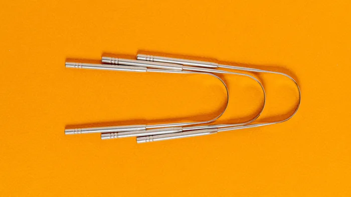 Para que serve um raspador de língua? - 1