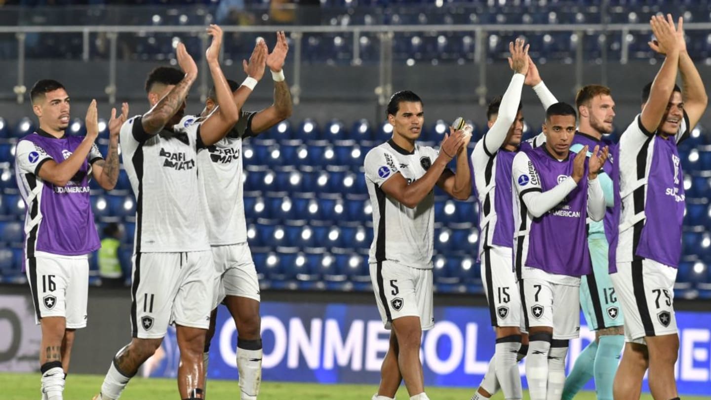 Com time alternativo, Botafogo segura Guaraní em Assunção e vai às quartas da Sul-Americana - 2