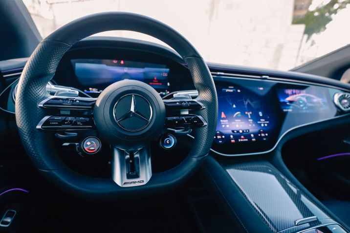 Mercedes AMG EQS53