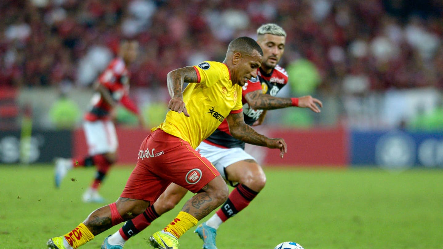 Como foi o desempenho de Rómulo Otero, novo reforço do Santos, na temporada 2023? - 1