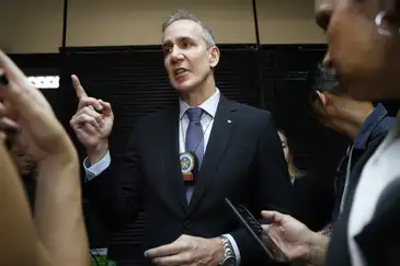 Fernando Frazão/Agência Brasil Rio de Janeiro (RJ), 03/03/2026 – O delegado Angelo Lages, da 12ª DP, fala sobre as investigações do caso de estupro coletivo de uma adolescente ocorrido em Copacabana. Foto: Fernando Frazão/Agência Brasil