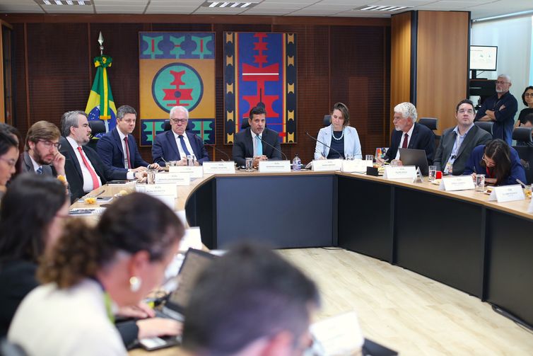 Fábio Nakakura/Ministério da Educação 20-05-2026 - O ministro da Educação, Leonardo Barchini, durante apresentação dos resultados da PND e Enade das
Licenciaturas de 2025. Foto: Fábio Nakakura/Ministério da Educação