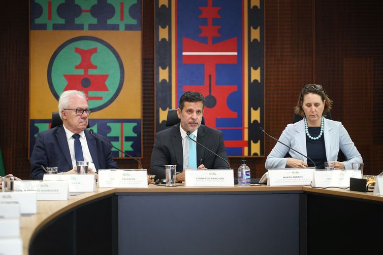20-05-2026 - O ministro da Educação, Leonardo Barchini, durante apresentação dos resultados da PND e Enade das 
Licenciaturas de 2025. Foto: Fábio Nakakura/Ministério da Educação