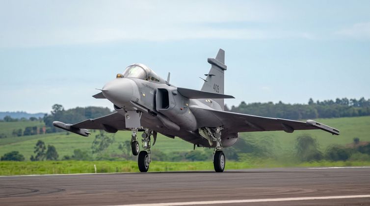 Divulgação/Embraer 09/10/2026 - Primeiro Gripen E produzido no Brasil faz voo inaugural no interior de SP — Foto: Divulgação/Embraer