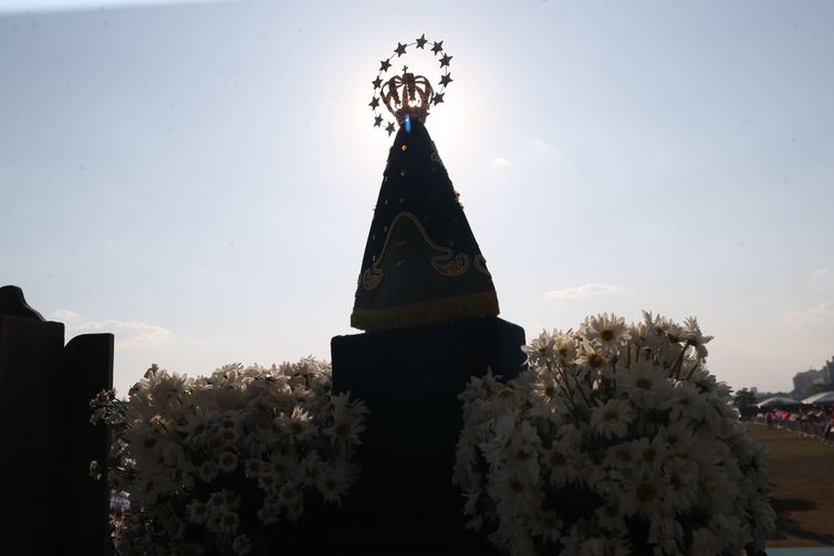 Missa em ação de graças a nossa Senhora Aparecida na esplanada dos ministérios.